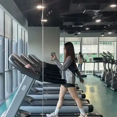 高辉诗